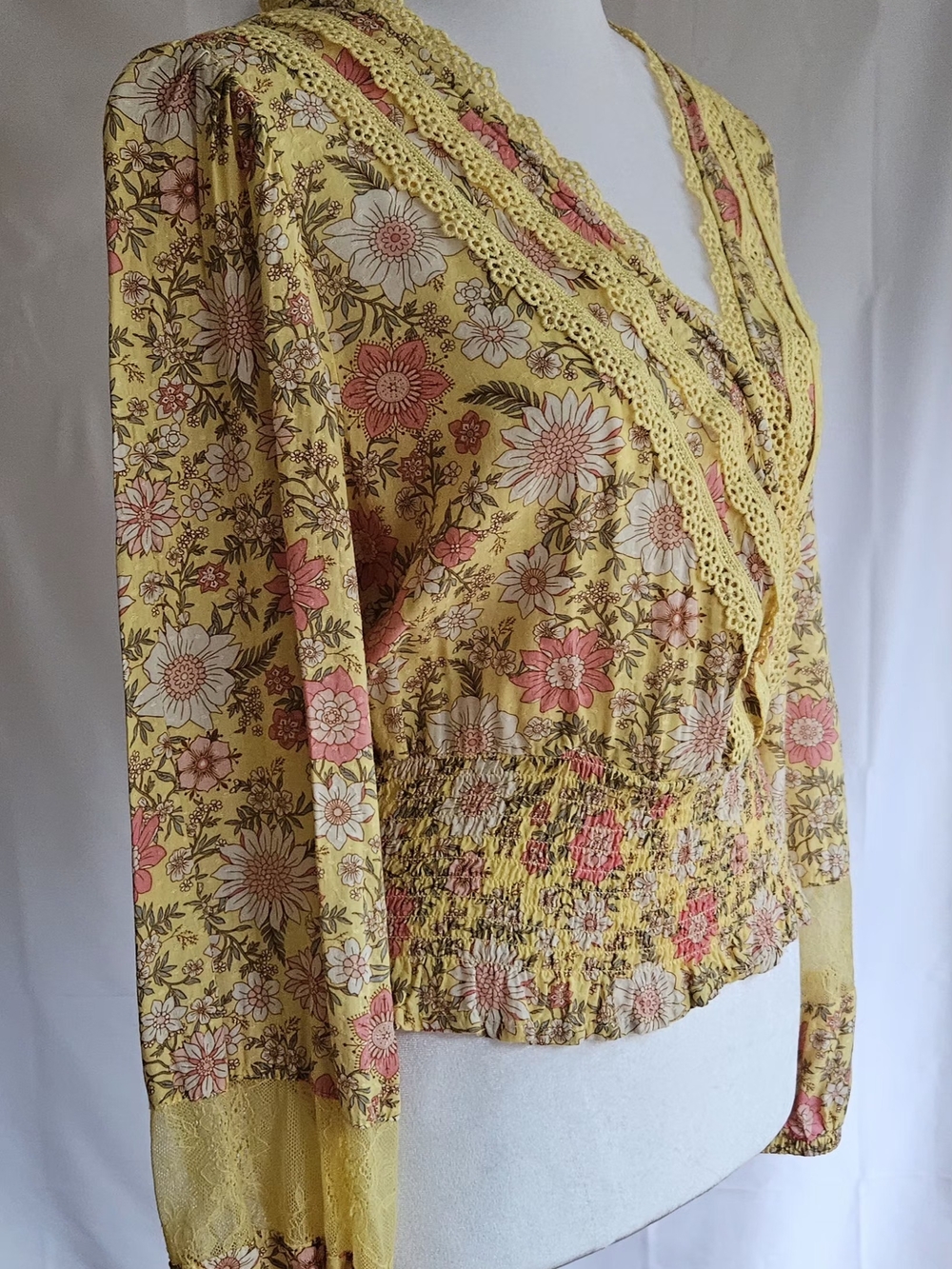 Yellow Pink Floral Boho Faux Wrap Smocked Blouse Lace Size M - Picture 2 of 14